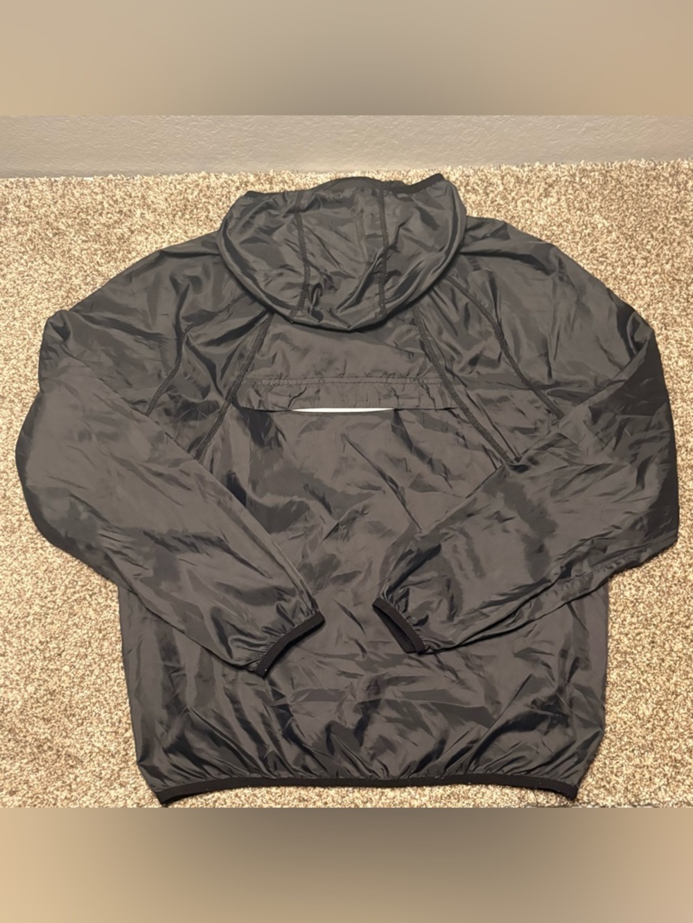 Fabletics Men's Small Black Lightweight Windbreaker Jacket with Hood - Picture 12 of 12